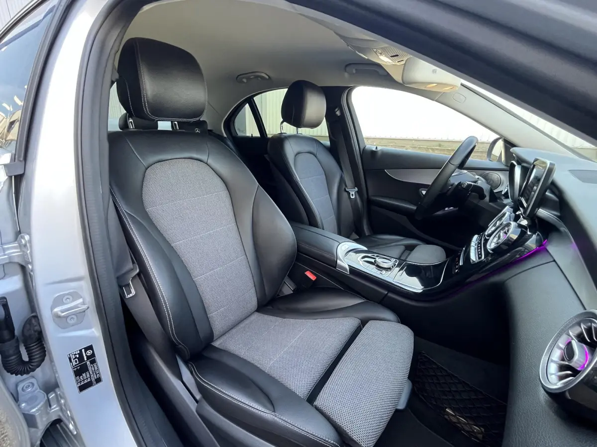 160 Premium Avantgarde | NL Auto/Navi/Camera/Sfeerverl./Clima/Cruise/19"/Elektr.Verstelbare Stoelen