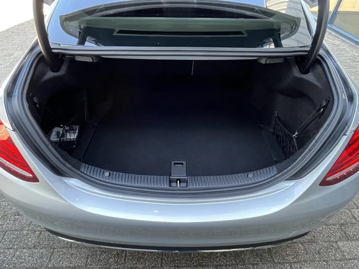 160 Premium Avantgarde | NL Auto/Navi/Camera/Sfeerverl./Clima/Cruise/19"/Elektr.Verstelbare Stoelen