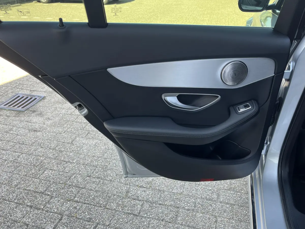 160 Premium Avantgarde | NL Auto/Navi/Camera/Sfeerverl./Clima/Cruise/19"/Elektr.Verstelbare Stoelen