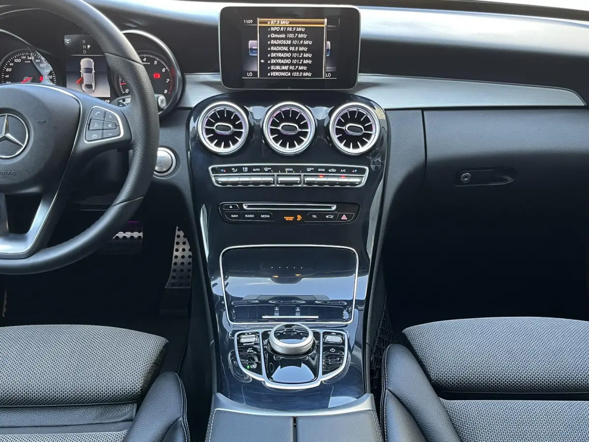 160 Premium Avantgarde | NL Auto/Navi/Camera/Sfeerverl./Clima/Cruise/19"/Elektr.Verstelbare Stoelen