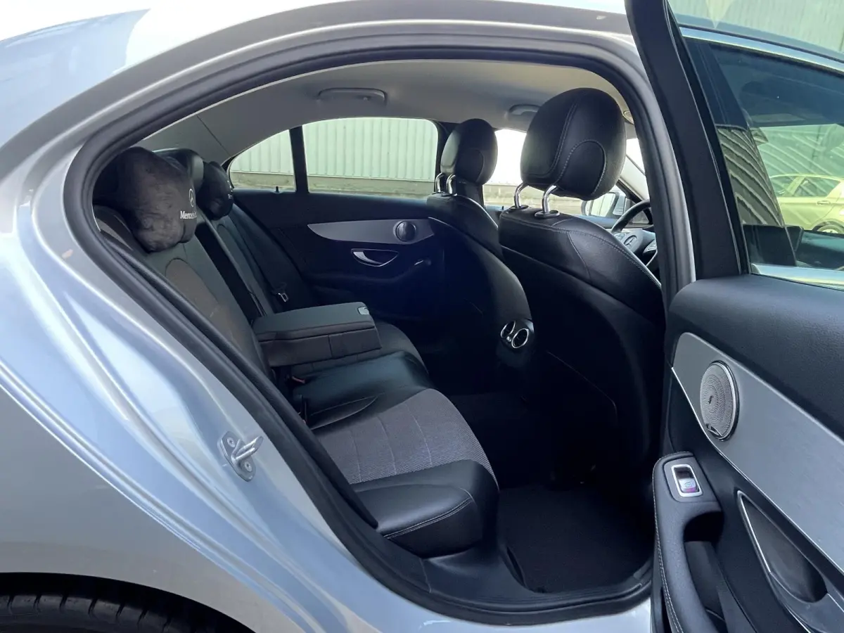 160 Premium Avantgarde | NL Auto/Navi/Camera/Sfeerverl./Clima/Cruise/19"/Elektr.Verstelbare Stoelen