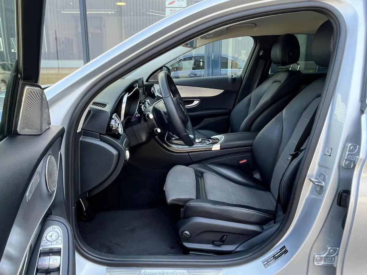 160 Premium Avantgarde | NL Auto/Navi/Camera/Sfeerverl./Clima/Cruise/19"/Elektr.Verstelbare Stoelen