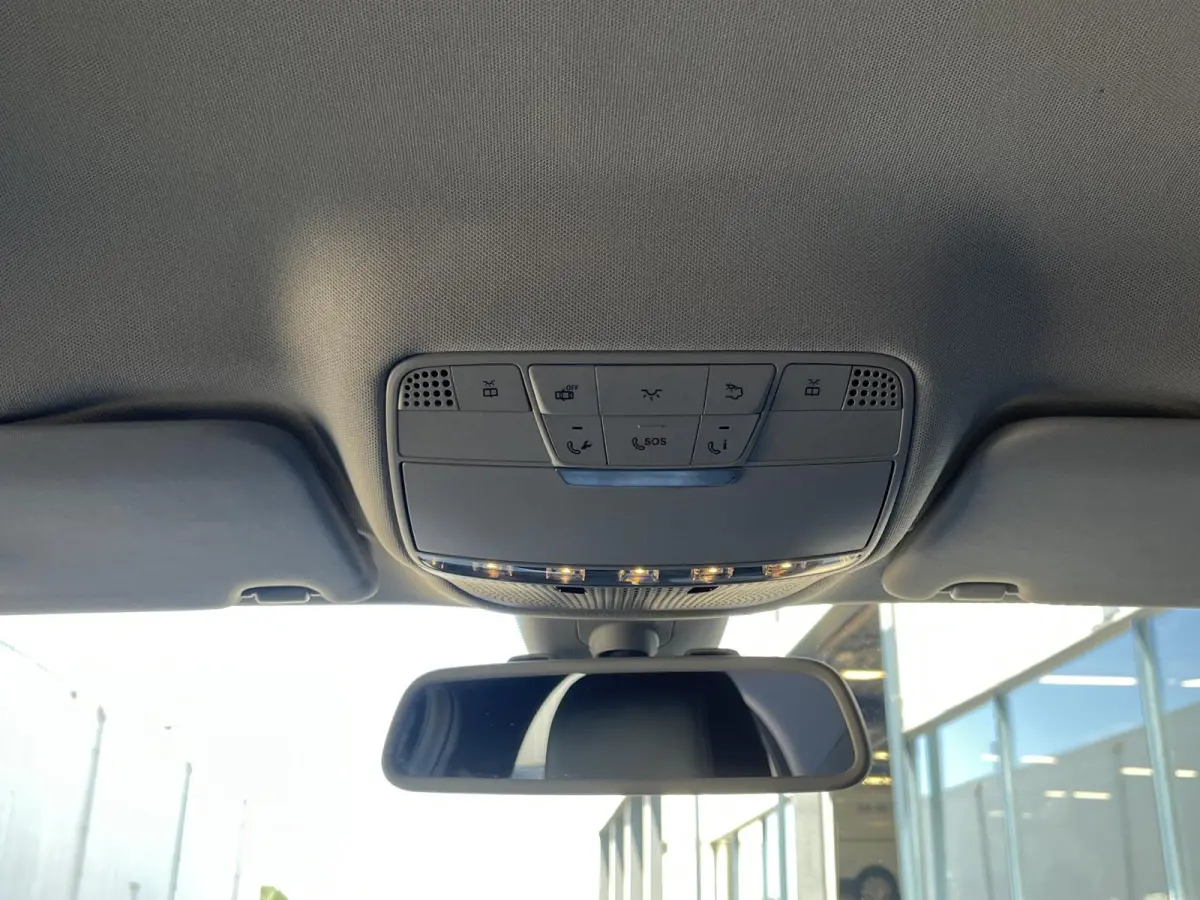 160 Premium Avantgarde | NL Auto/Navi/Camera/Sfeerverl./Clima/Cruise/19"/Elektr.Verstelbare Stoelen