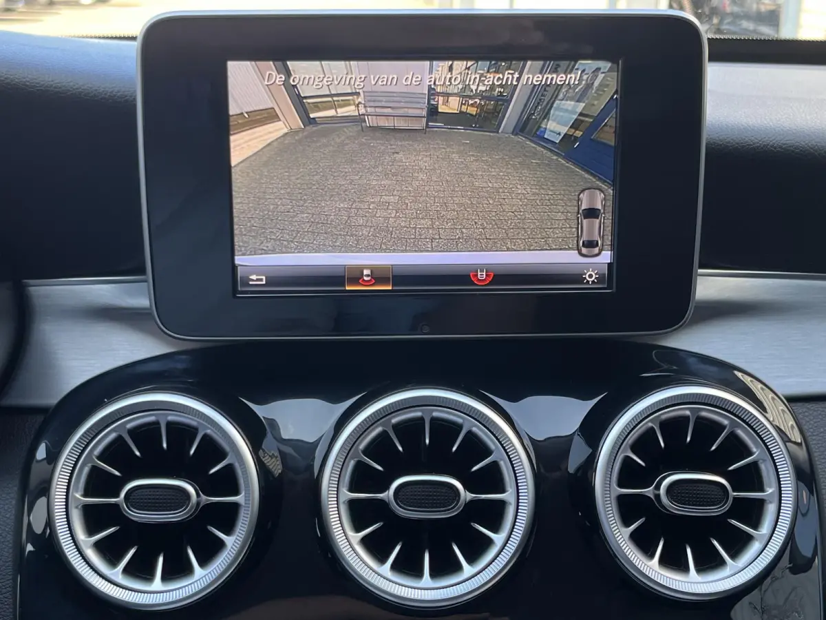 160 Premium Avantgarde | NL Auto/Navi/Camera/Sfeerverl./Clima/Cruise/19"/Elektr.Verstelbare Stoelen