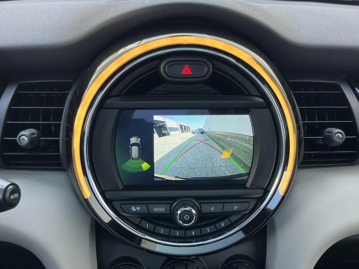 1.5 One Chili | Pano.Dak/Sportstoelen/Leder-Alcantara/JCW pakket/Navi/Clima/Cruise/Apple CarPlay-Android Auto