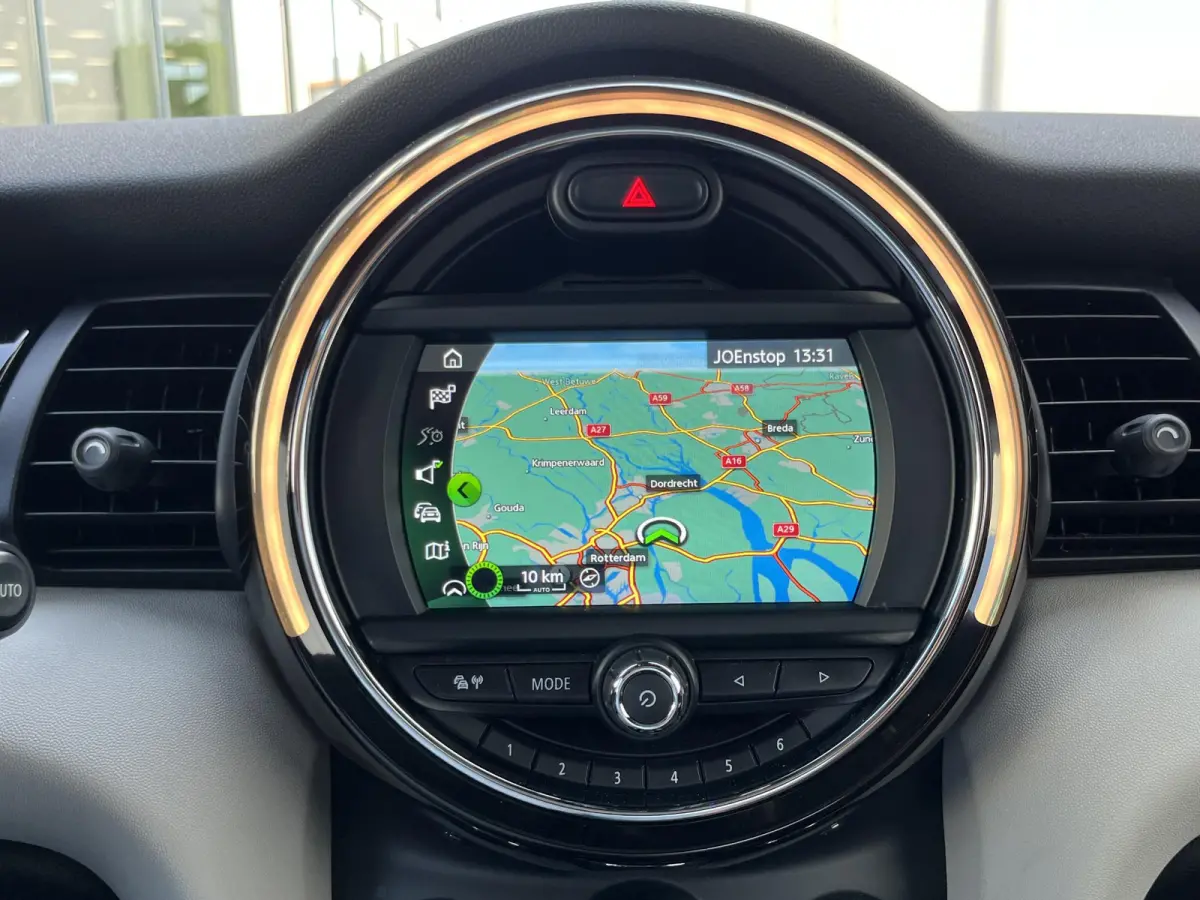 1.5 One Chili | Pano.Dak/Sportstoelen/Leder-Alcantara/JCW pakket/Navi/Clima/Cruise/Apple CarPlay-Android Auto
