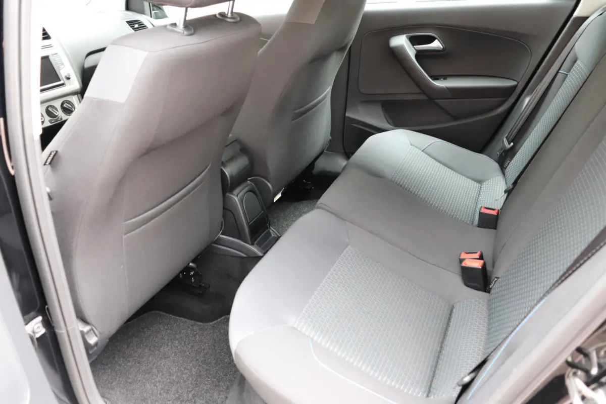 1.0 BlueMotion Automaat. Navigatie