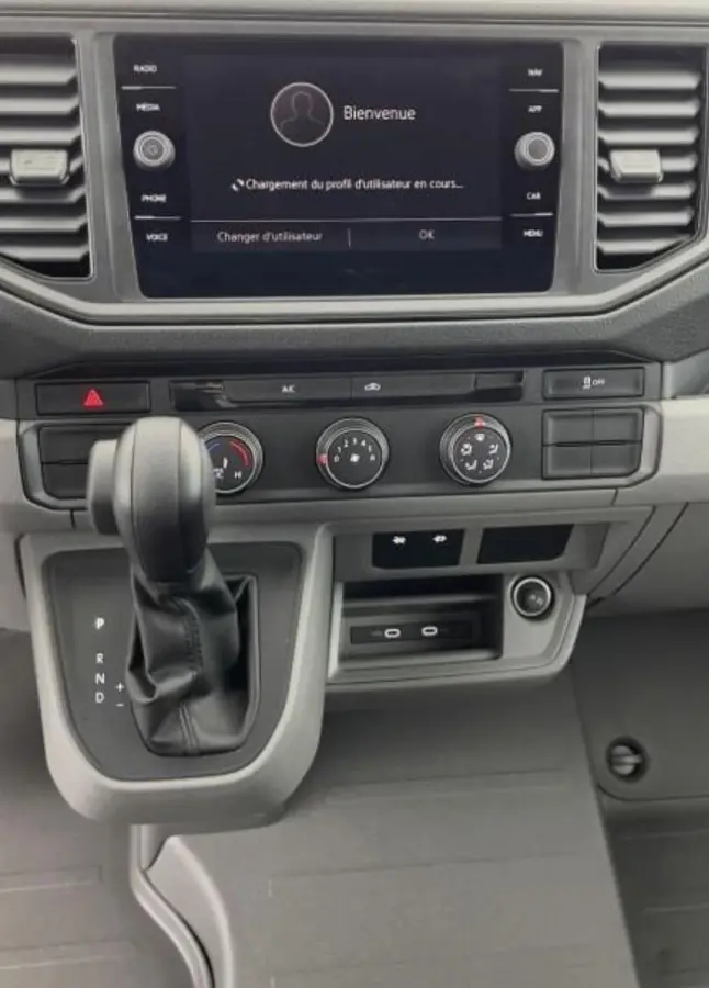50 2.0 TDI L4 RWD 163PK Bakwagen | Automaat | Cruise Control | Airco | Navigatie | Dhollandia laadklep 750 kg |