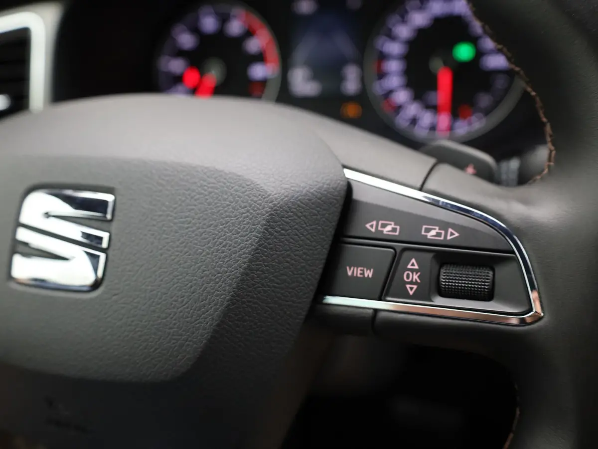 1.5 TSI Xcellence Business Intense | Beats | Keyless | Camera | Blind Spot | Prijs Rijklaar!!