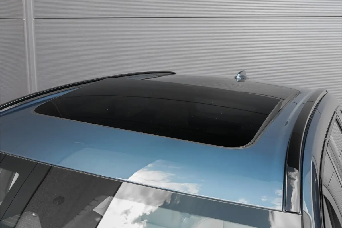 2.0 T8 Plug-in hybrid AWD Plus Bright Luchtvering Pano Elek Trekhaak 360°