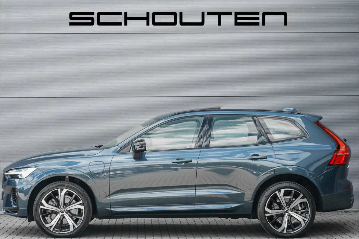 2.0 T8 Plug-in hybrid AWD Plus Bright Luchtvering Pano Elek Trekhaak 360°