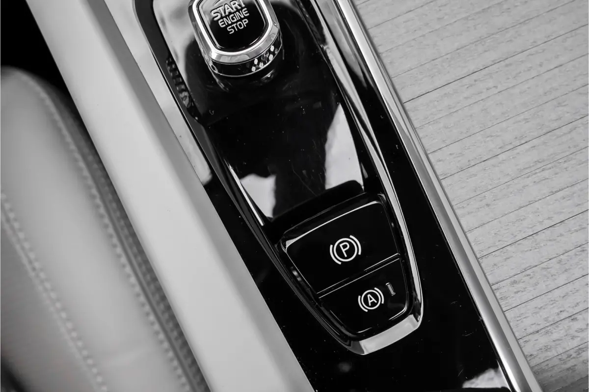 2.0 T8 Plug-in hybrid AWD Plus Bright Luchtvering Pano Elek Trekhaak 360°