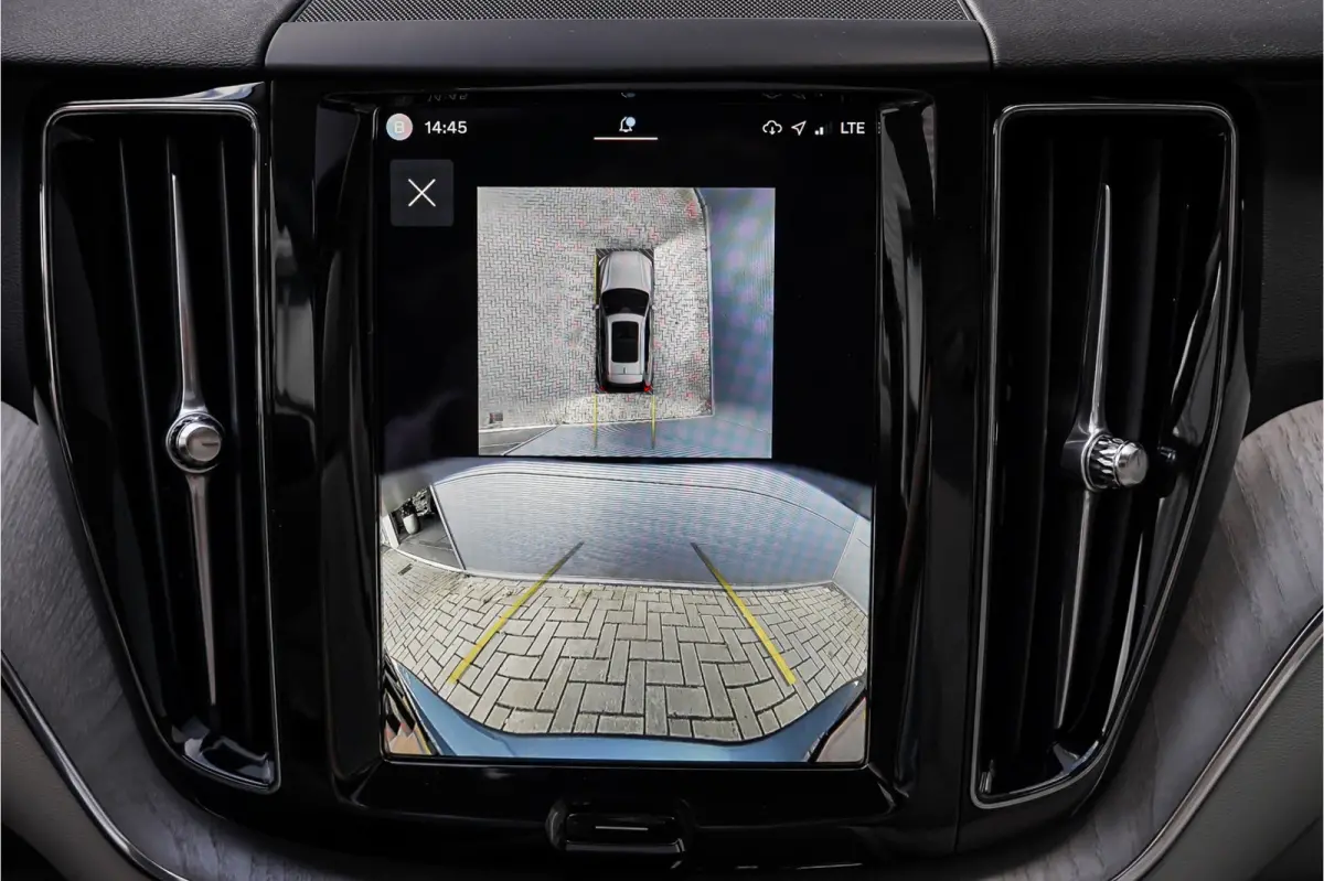 2.0 T8 Plug-in hybrid AWD Plus Bright Luchtvering Pano Elek Trekhaak 360°