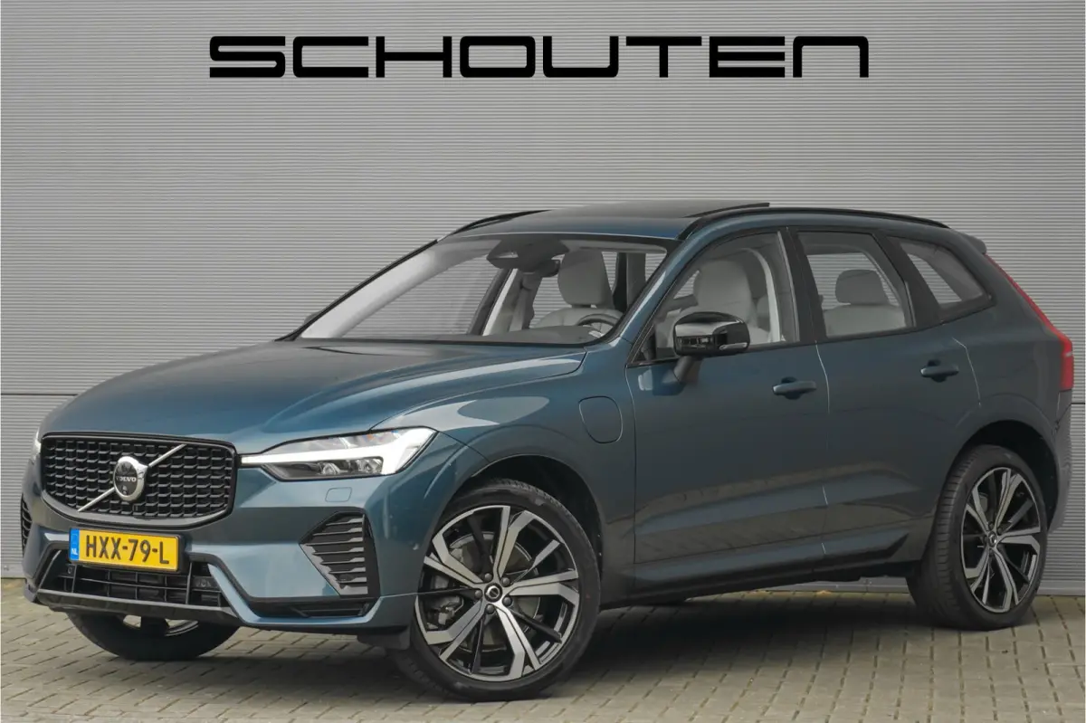 2.0 T8 Plug-in hybrid AWD Plus Bright Luchtvering Pano Elek Trekhaak 360°