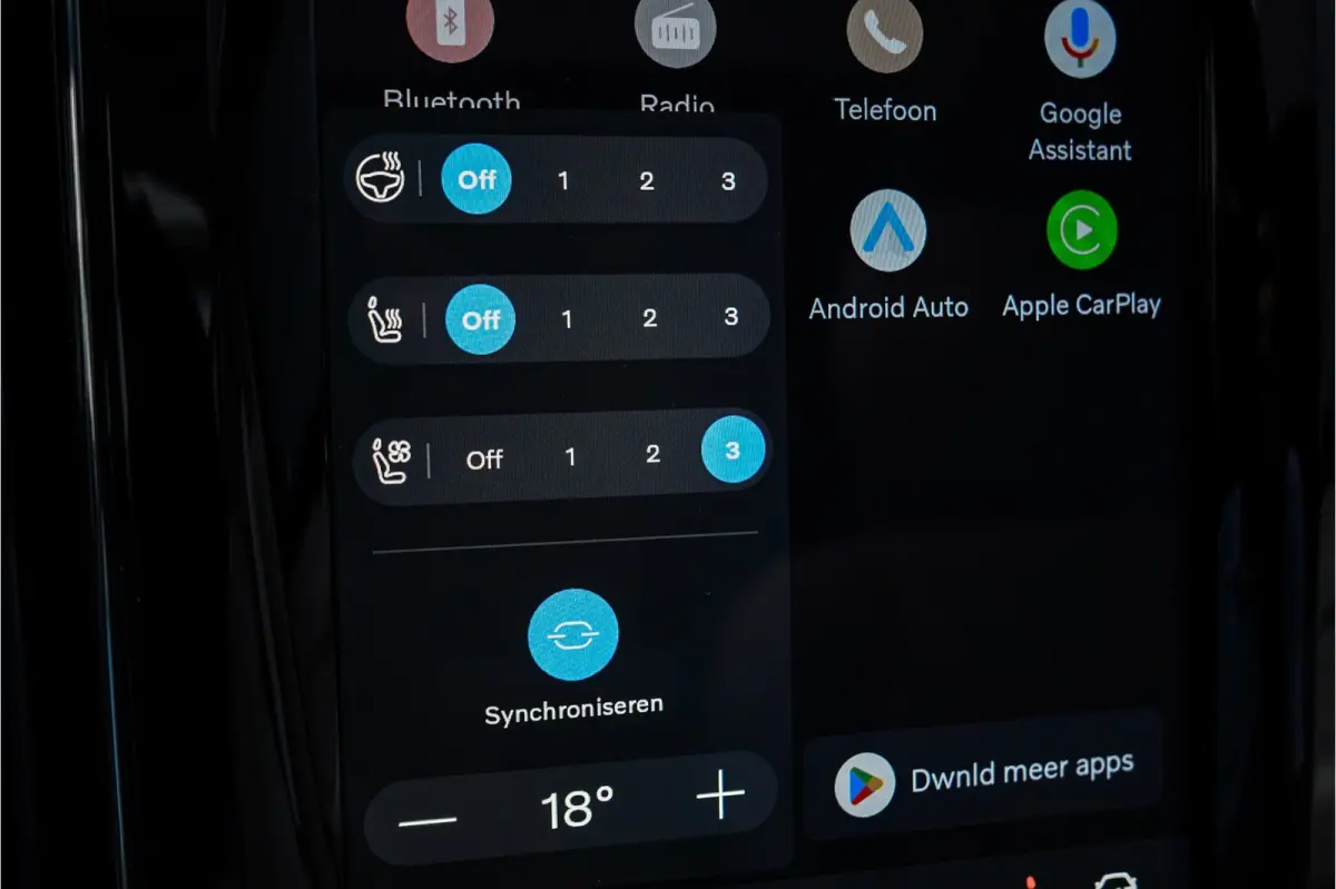 2.0 T8 Plug-in hybrid AWD Plus Bright Luchtvering Pano Elek Trekhaak 360°