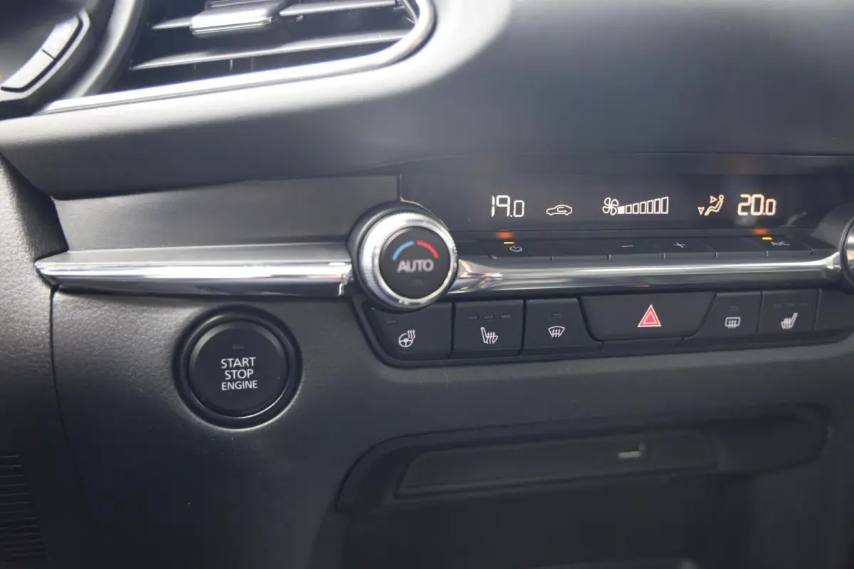 2.0 e-SkyActiv-G M Hybrid Comfort|Automaat|Stoel/stuurverwarming|Camera|Navi|