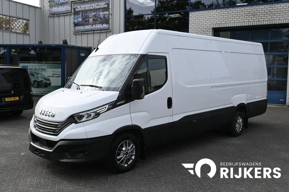 35S18 3.0 180 pk L4H2 Maxi Hi-Matic LED, ACC, Geveerde stoel, Camera, Navigatie