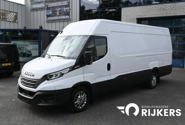 35S18 3.0 180 pk L4H2 Maxi Hi-Matic LED, ACC, Geveerde stoel, Camera, Navigatie