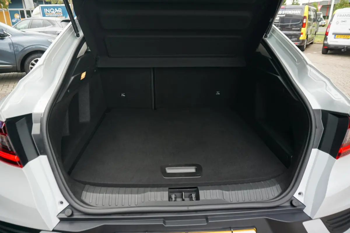 1.6 E-Tech Hybrid 145 Intens