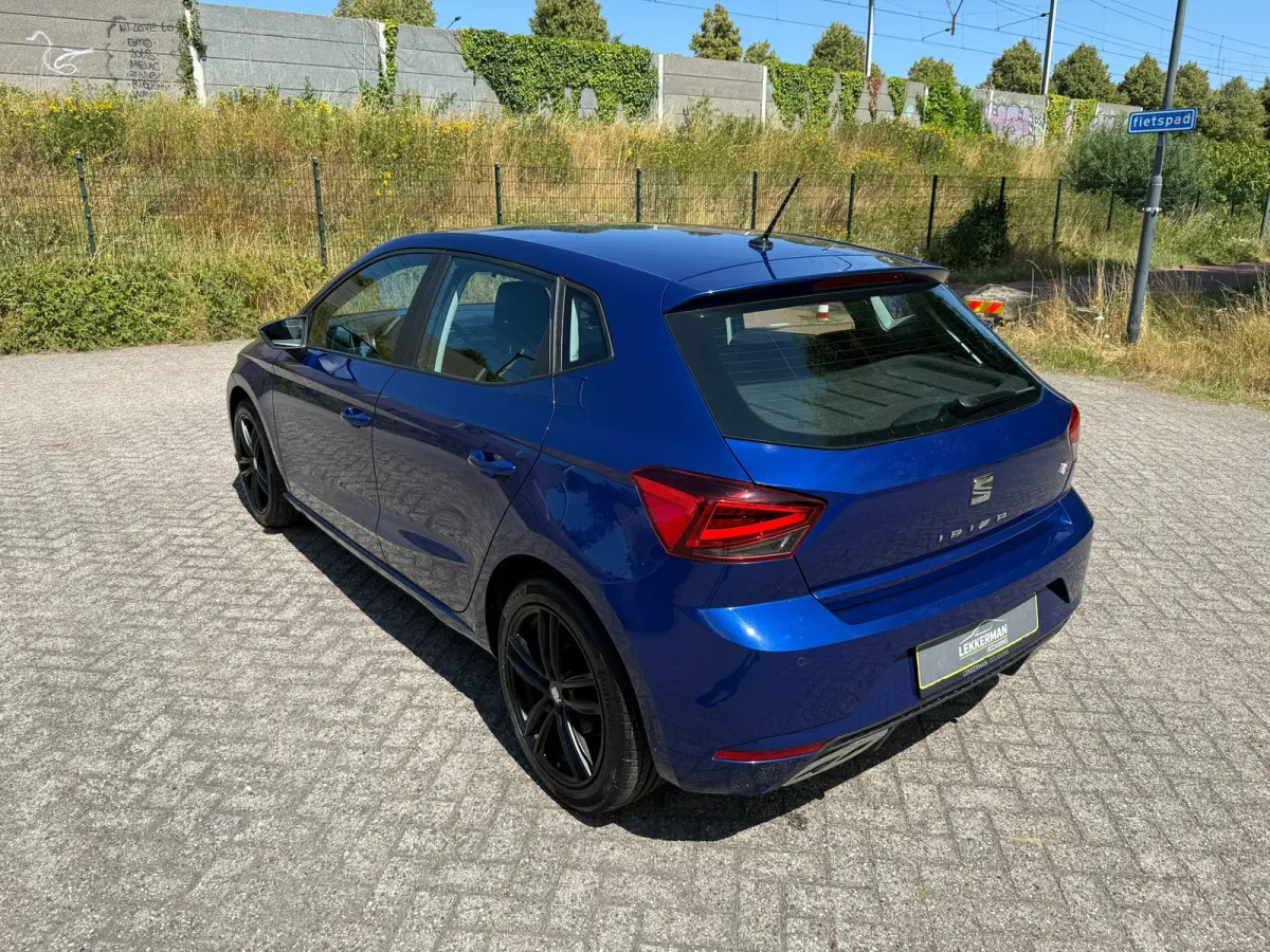1.0 TSI FR LED I 95PK I CRUISE I BLUETOOTH I TREKHAAK I PDC