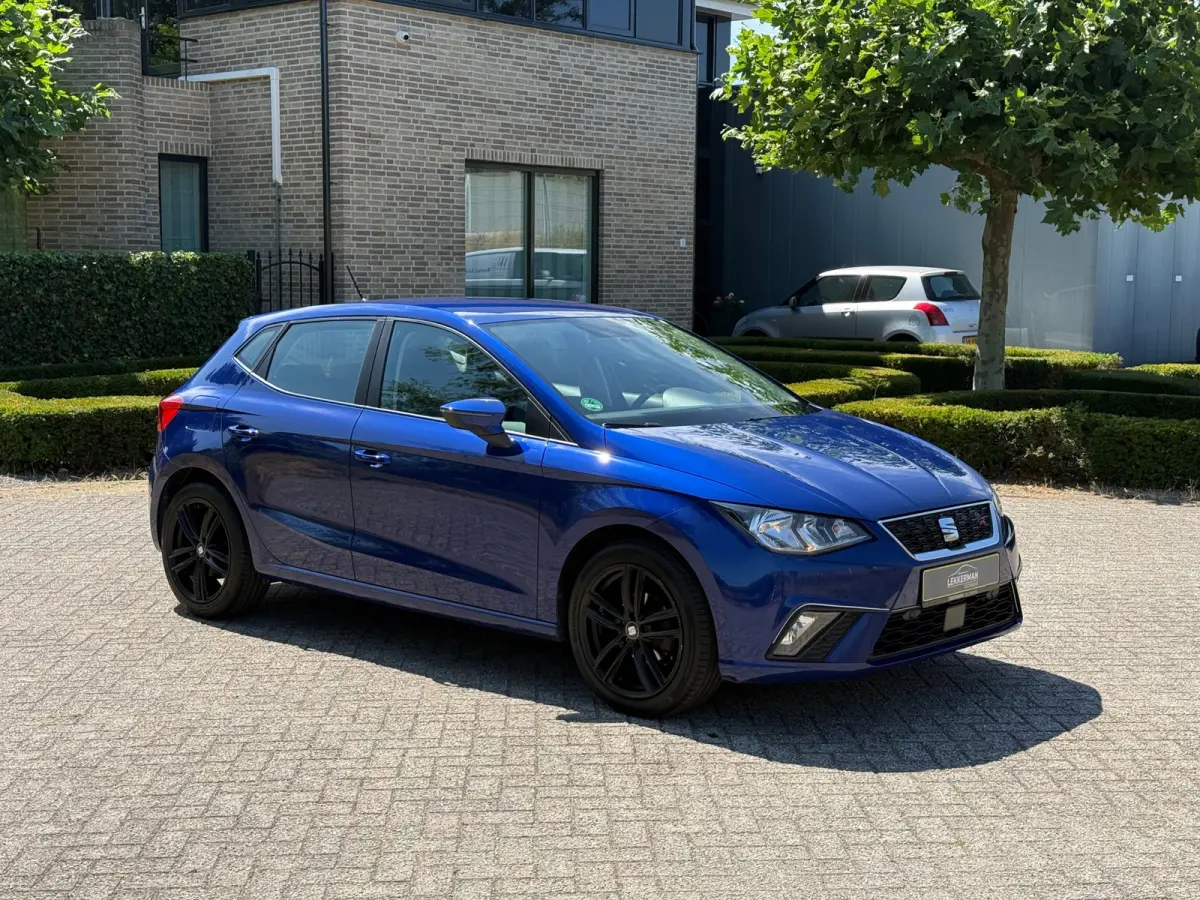 1.0 TSI FR LED I 95PK I CRUISE I BLUETOOTH I TREKHAAK I PDC