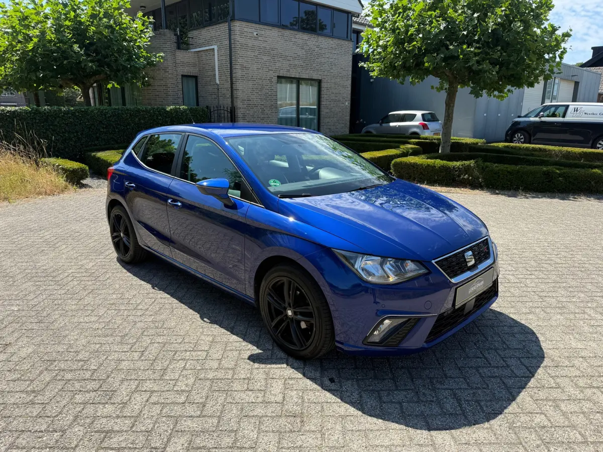 1.0 TSI FR LED I 95PK I CRUISE I BLUETOOTH I TREKHAAK I PDC