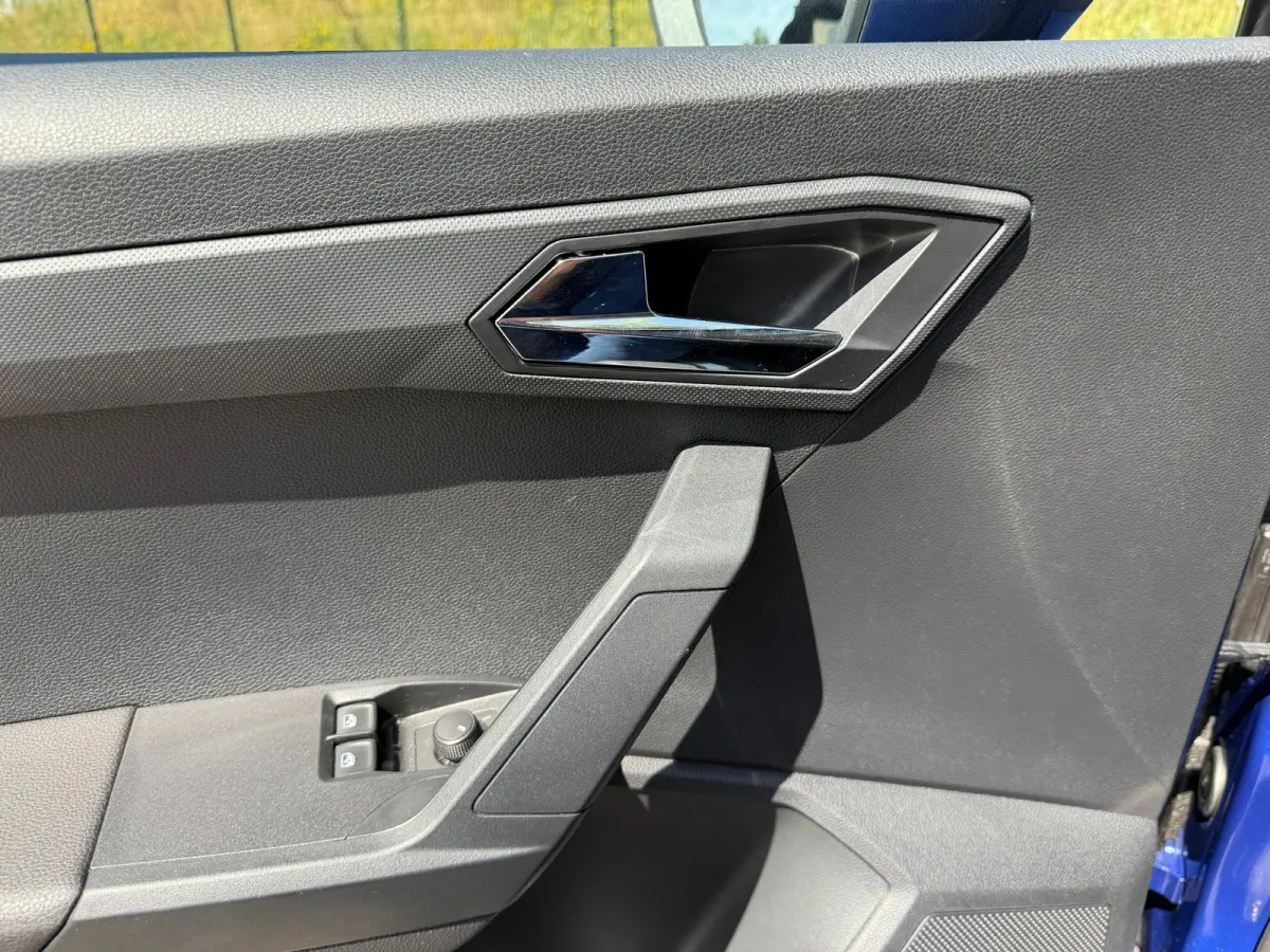 1.0 TSI FR LED I 95PK I CRUISE I BLUETOOTH I TREKHAAK I PDC