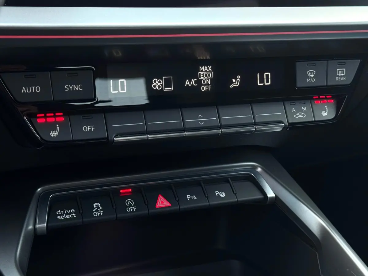 2.0 TFSI S3 quattro Edition One Vol | Panorama | Bang & Olufsen | Memory Seats | Head-Up display | BTW |