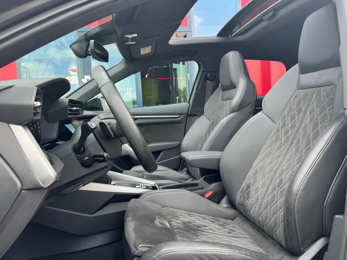 2.0 TFSI S3 quattro Edition One Vol | Panorama | Bang & Olufsen | Memory Seats | Head-Up display | BTW |