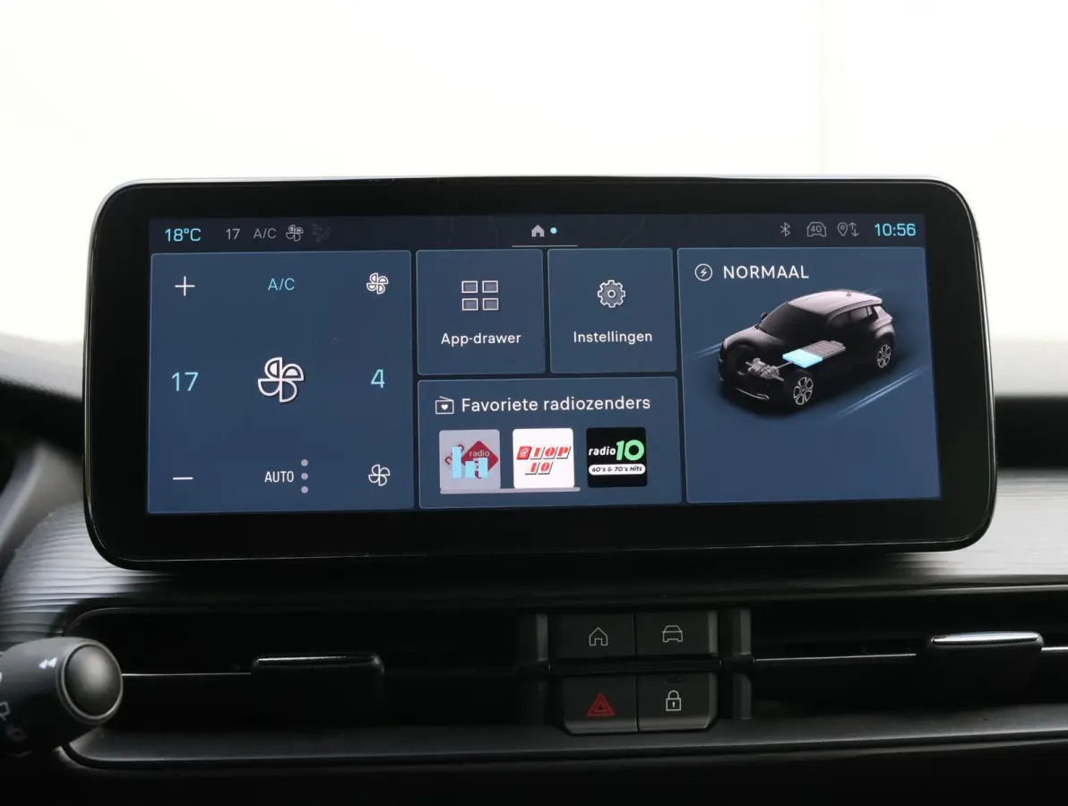Longitude 54 kWh | Accu 97% | Apple Carplay/Android Auto | Cruise Control | Parkeersensoren achter | Airco | Bluetooth |
