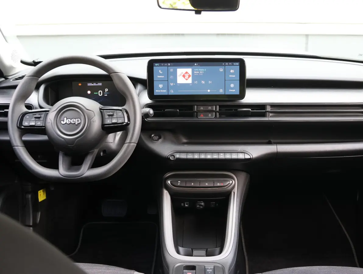 Longitude 54 kWh | Accu 97% | Apple Carplay/Android Auto | Cruise Control | Parkeersensoren achter | Airco | Bluetooth |
