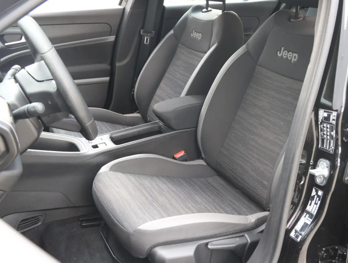 Longitude 54 kWh | Accu 97% | Apple Carplay/Android Auto | Cruise Control | Parkeersensoren achter | Airco | Bluetooth |