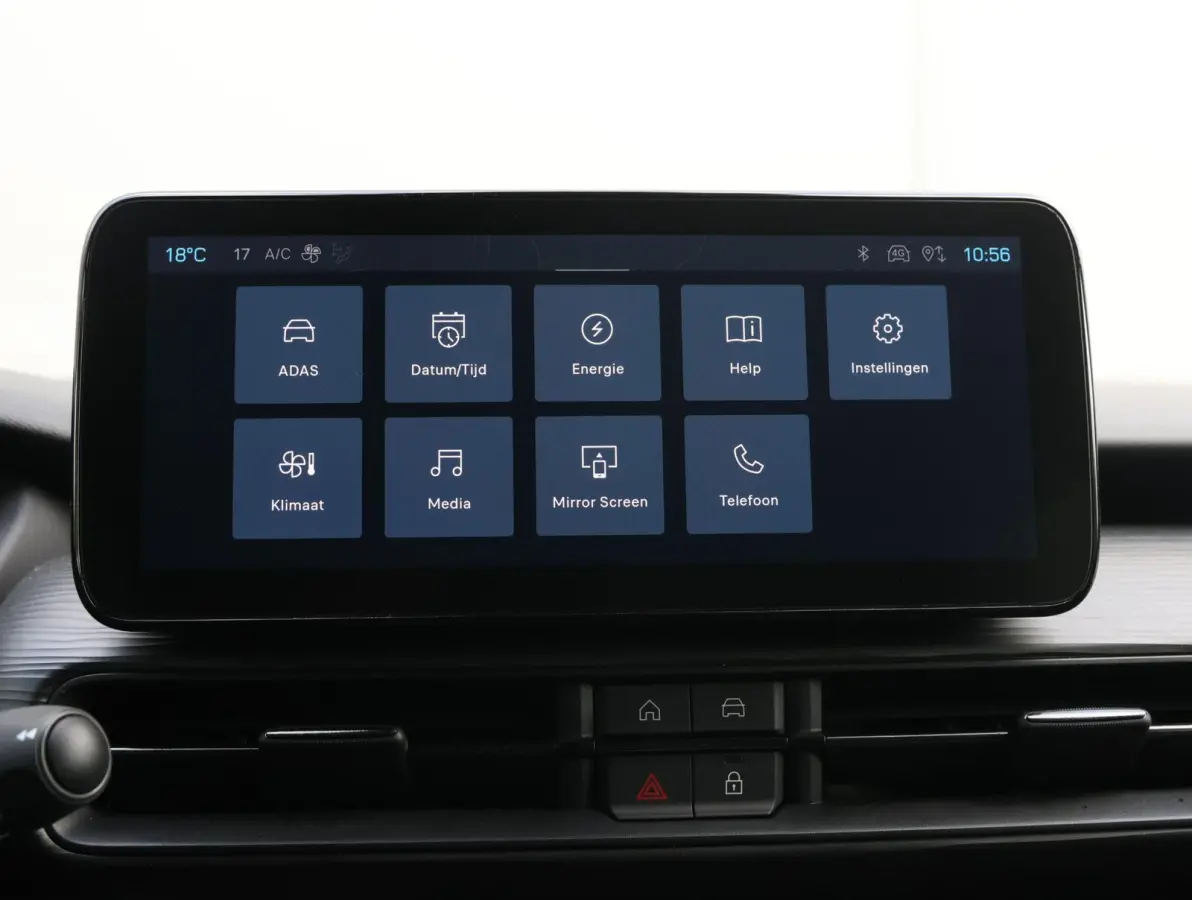 Longitude 54 kWh | Accu 97% | Apple Carplay/Android Auto | Cruise Control | Parkeersensoren achter | Airco | Bluetooth |