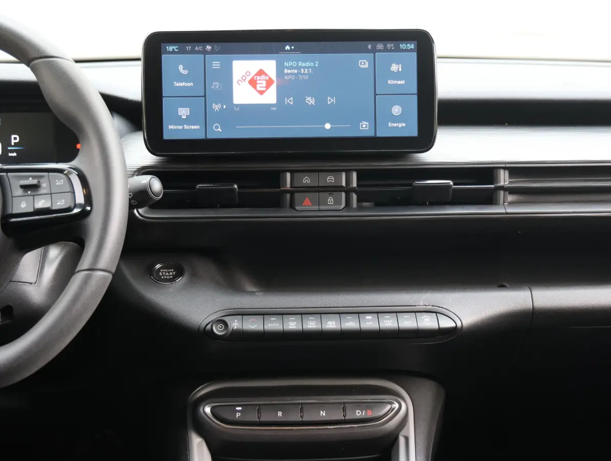Longitude 54 kWh | Accu 97% | Apple Carplay/Android Auto | Cruise Control | Parkeersensoren achter | Airco | Bluetooth |