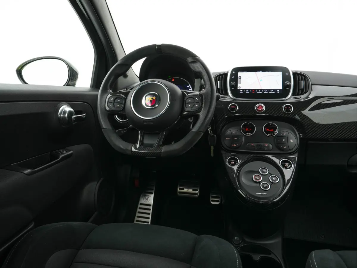 1.4 T-Jet Competizione 70th Anniversary ( One of 1958 ! ) (INCL-BTW) Aut. *AKRAPOVIC-EXHAUST | RECARO-SPORTSEATS | XENON | NAVI-FULLMAP | BREMBO-BRAKES | CARBON | SHIFTPADDLES | DIGI-COCKPIT