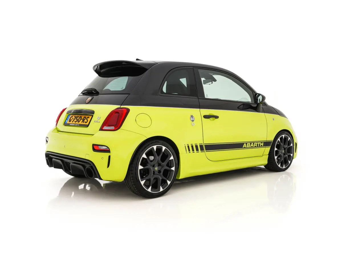 1.4 T-Jet Competizione 70th Anniversary ( One of 1958 ! ) (INCL-BTW) Aut. *AKRAPOVIC-EXHAUST | RECARO-SPORTSEATS | XENON | NAVI-FULLMAP | BREMBO-BRAKES | CARBON | SHIFTPADDLES | DIGI-COCKPIT