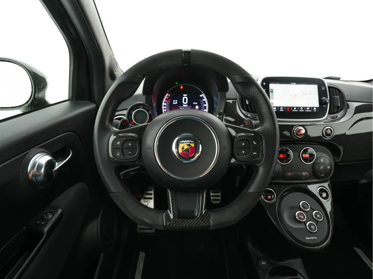 1.4 T-Jet Competizione 70th Anniversary ( One of 1958 ! ) (INCL-BTW) Aut. *AKRAPOVIC-EXHAUST | RECARO-SPORTSEATS | XENON | NAVI-FULLMAP | BREMBO-BRAKES | CARBON | SHIFTPADDLES | DIGI-COCKPIT