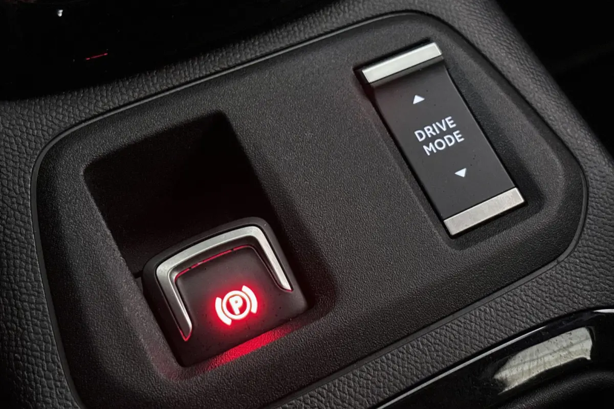 1.2 Turbo Hybrid GS Camera Carplay Dodehoek detectie