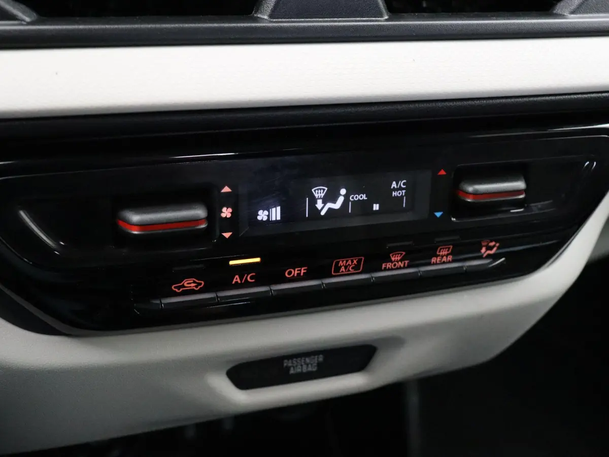 1.2 Comfort Smart Hybrid | Stoelverwarming | Achteruitrijcamera | Cruise Control Adaptief | Keyless Entry |
