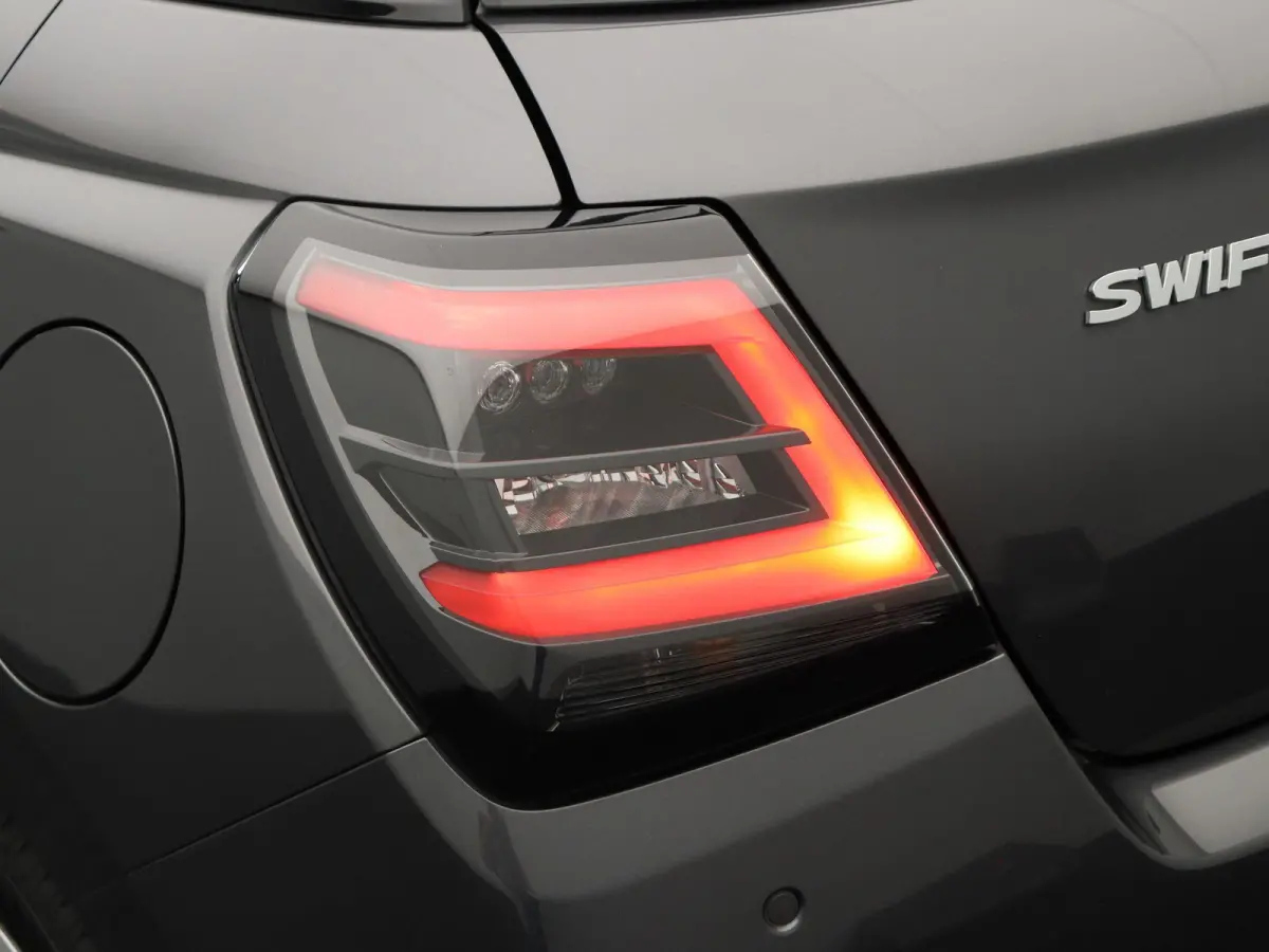 1.2 Comfort Smart Hybrid | Stoelverwarming | Achteruitrijcamera | Cruise Control Adaptief | Keyless Entry |