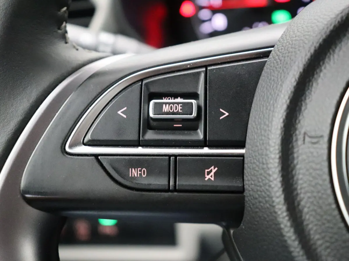 1.2 Comfort Smart Hybrid | Stoelverwarming | Achteruitrijcamera | Cruise Control Adaptief | Keyless Entry |