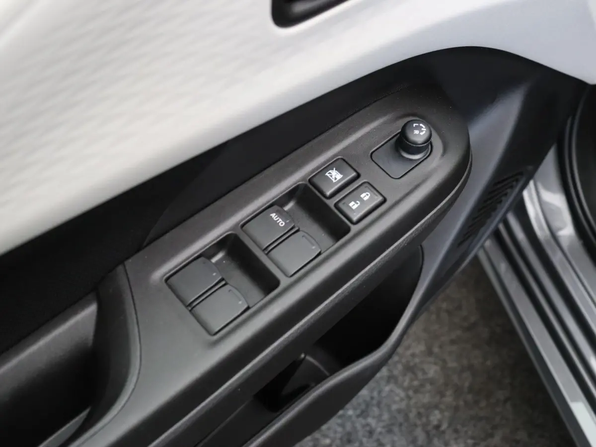 1.2 Comfort Smart Hybrid | Stoelverwarming | Achteruitrijcamera | Cruise Control Adaptief | Keyless Entry |