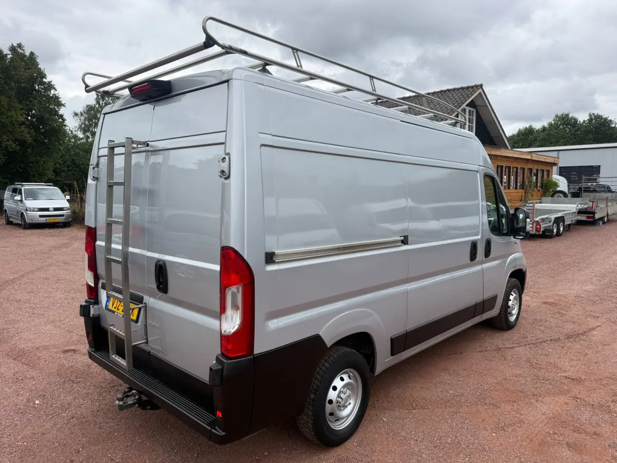 30 2.3 MultiJet L2H2 Navigatie / Cruise Control / Imperiaal