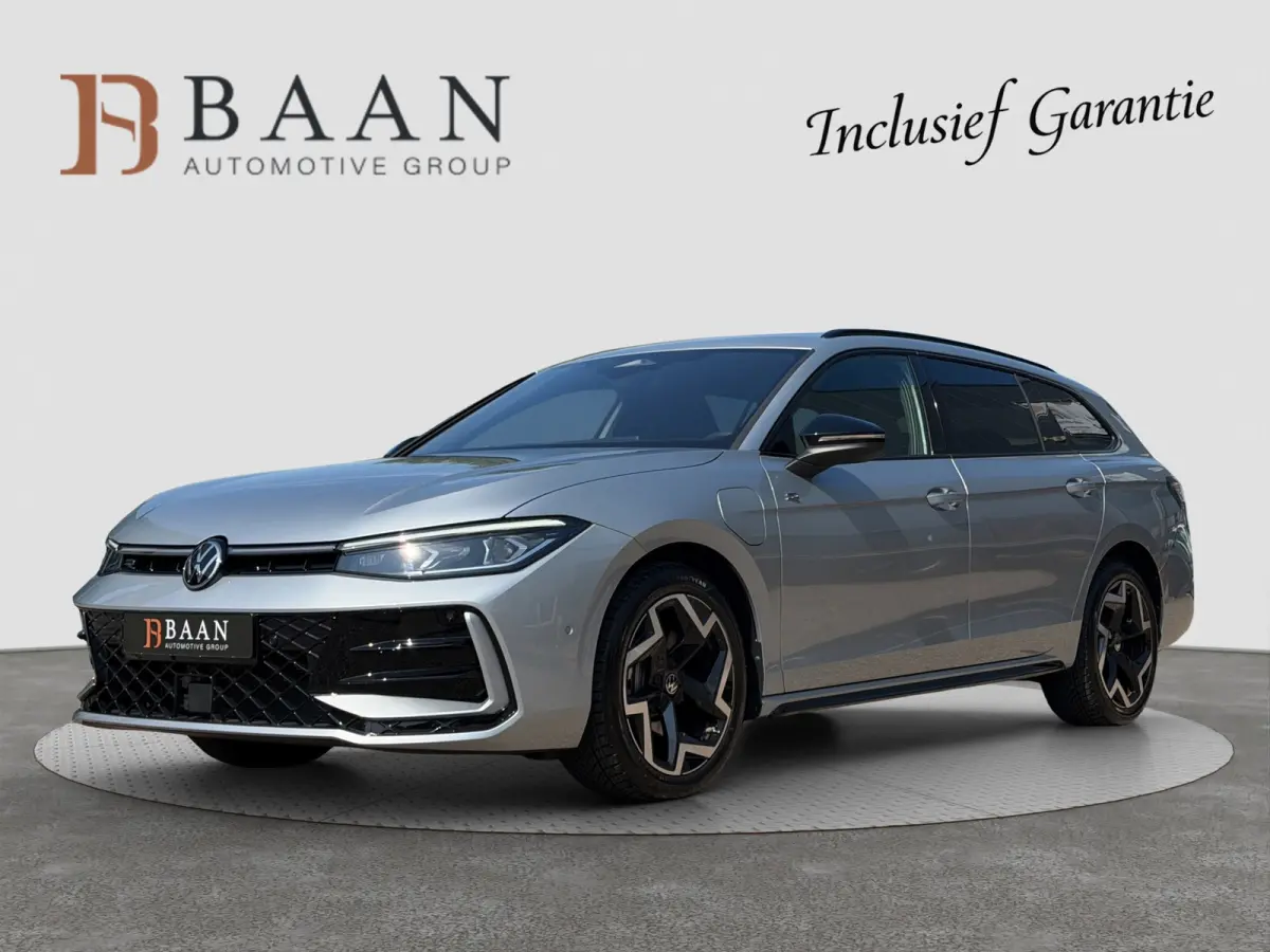 1.5 eHybrid R-Line Edition|Full Option! 5jr garantie!