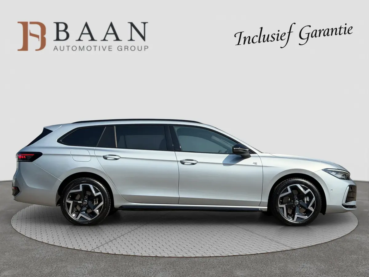 1.5 eHybrid R-Line Edition|Full Option! 5jr garantie!