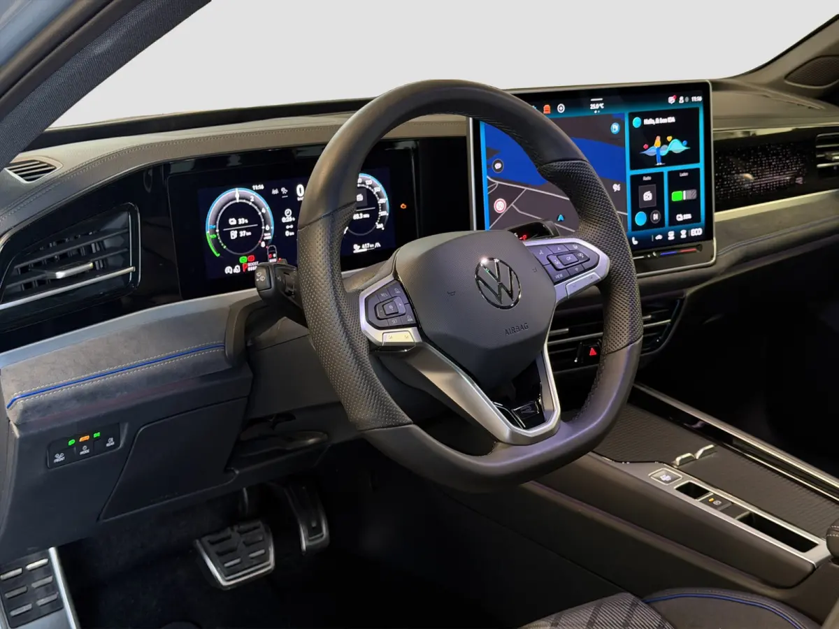 1.5 eHybrid R-Line Edition|Full Option! 5jr garantie!