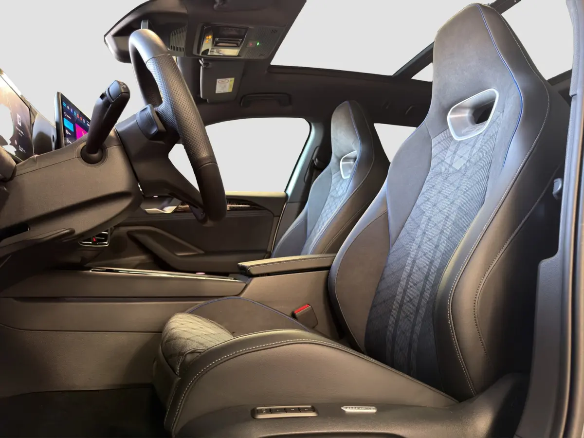 1.5 eHybrid R-Line Edition|Full Option! 5jr garantie!