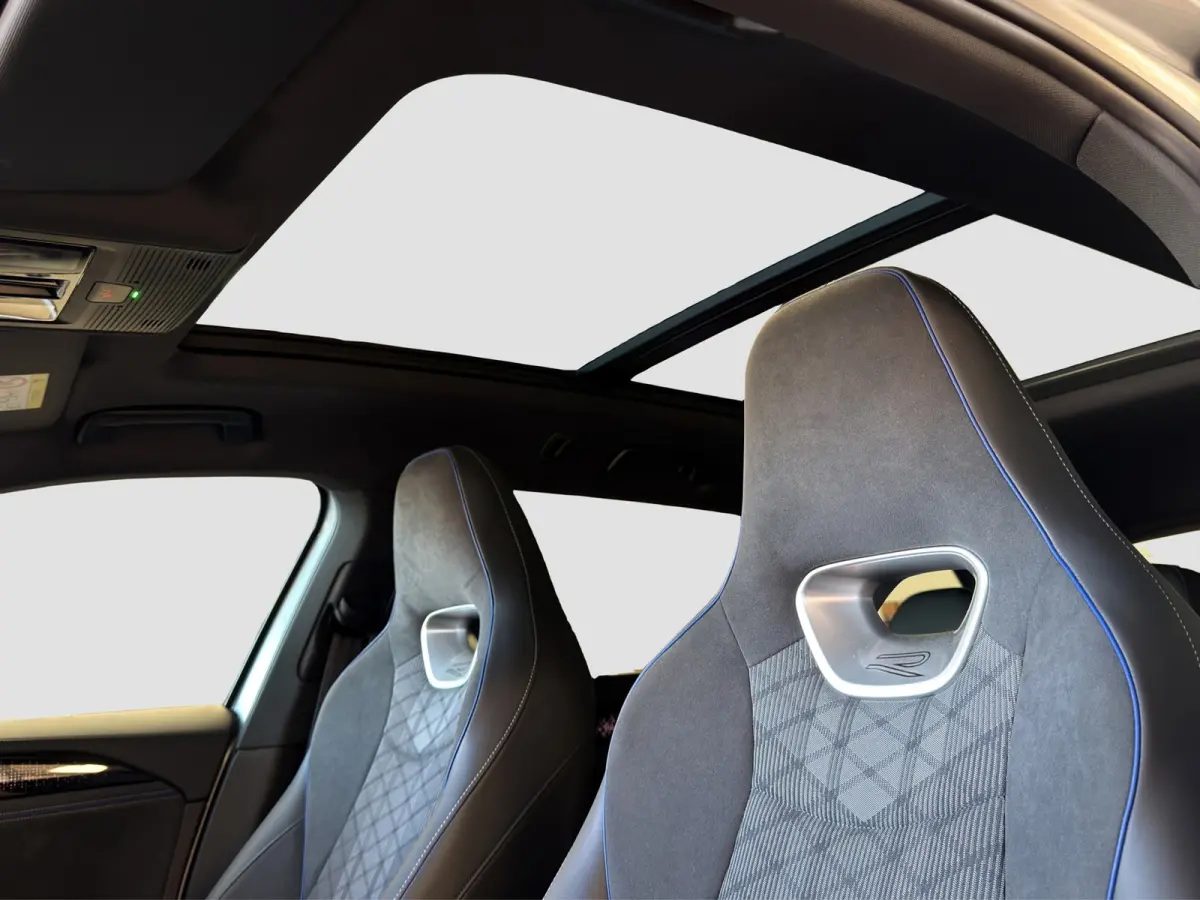 1.5 eHybrid R-Line Edition|Full Option! 5jr garantie!
