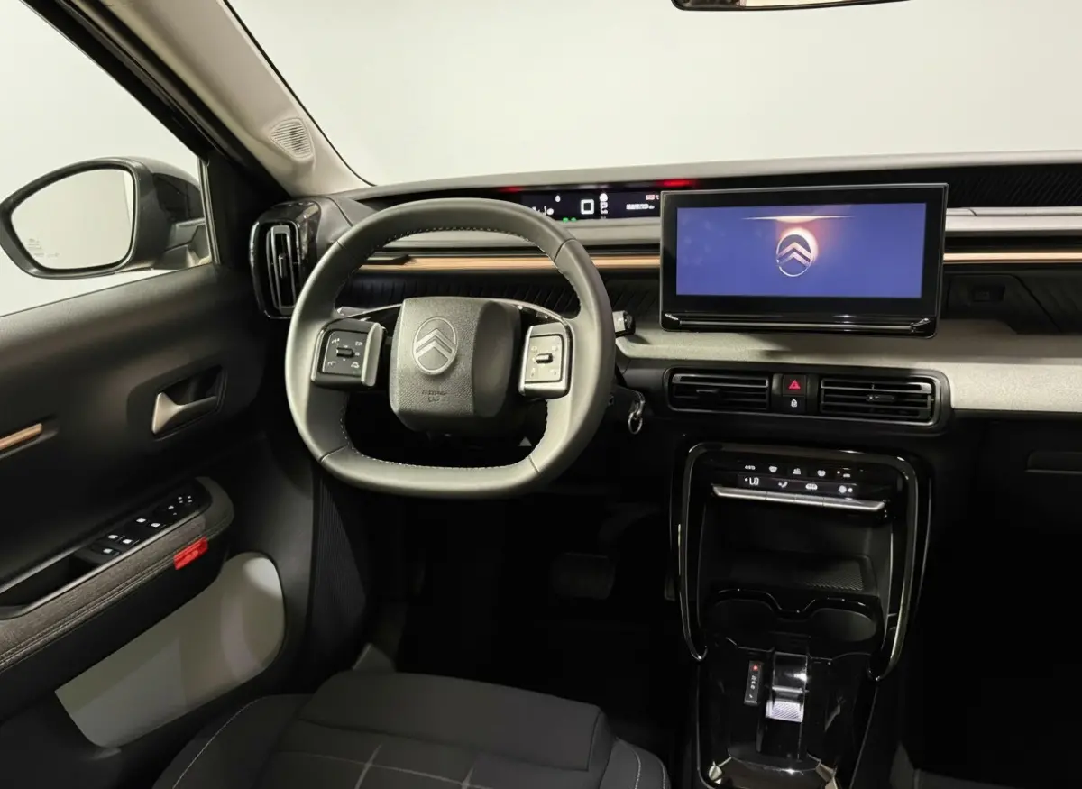 Hybrid 145pk Plus Automaat - camera