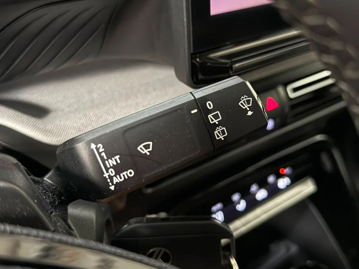 Hybrid 145pk Plus Automaat - camera
